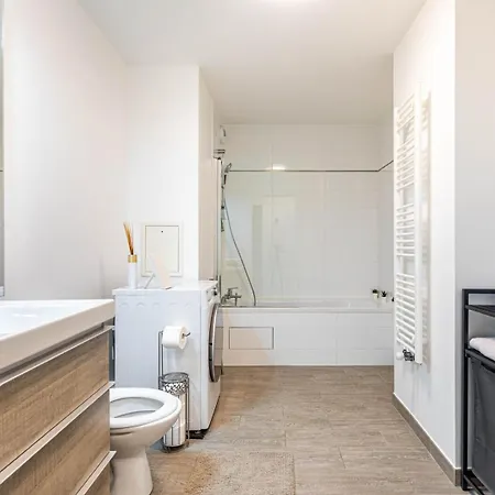 Guestready - Beau Sejour Pres De La Defense Apartment Nanterre
